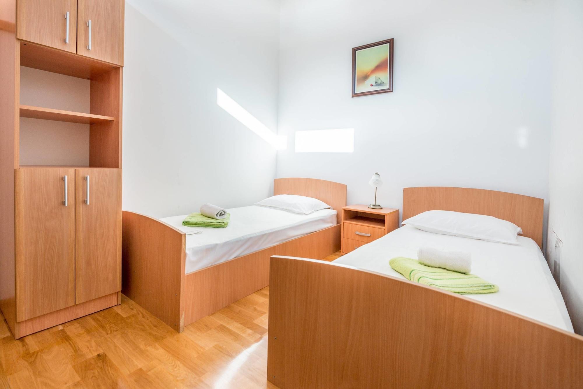 Apartments Ivardic Cattaro Esterno foto